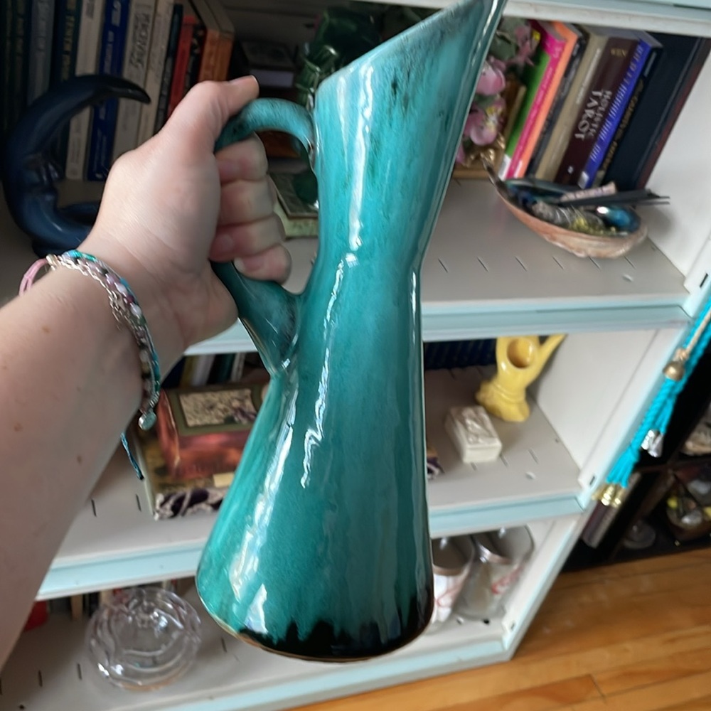Vintage MCM Evangeline Ware Turquoise Ceramic Pitcher Vase Canadian Pottery - Picture 5 of 6